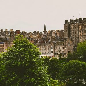 Foto: Edinburgh, Scotland, United Kingdom By K. Mitch Hodge On Unsplash.
