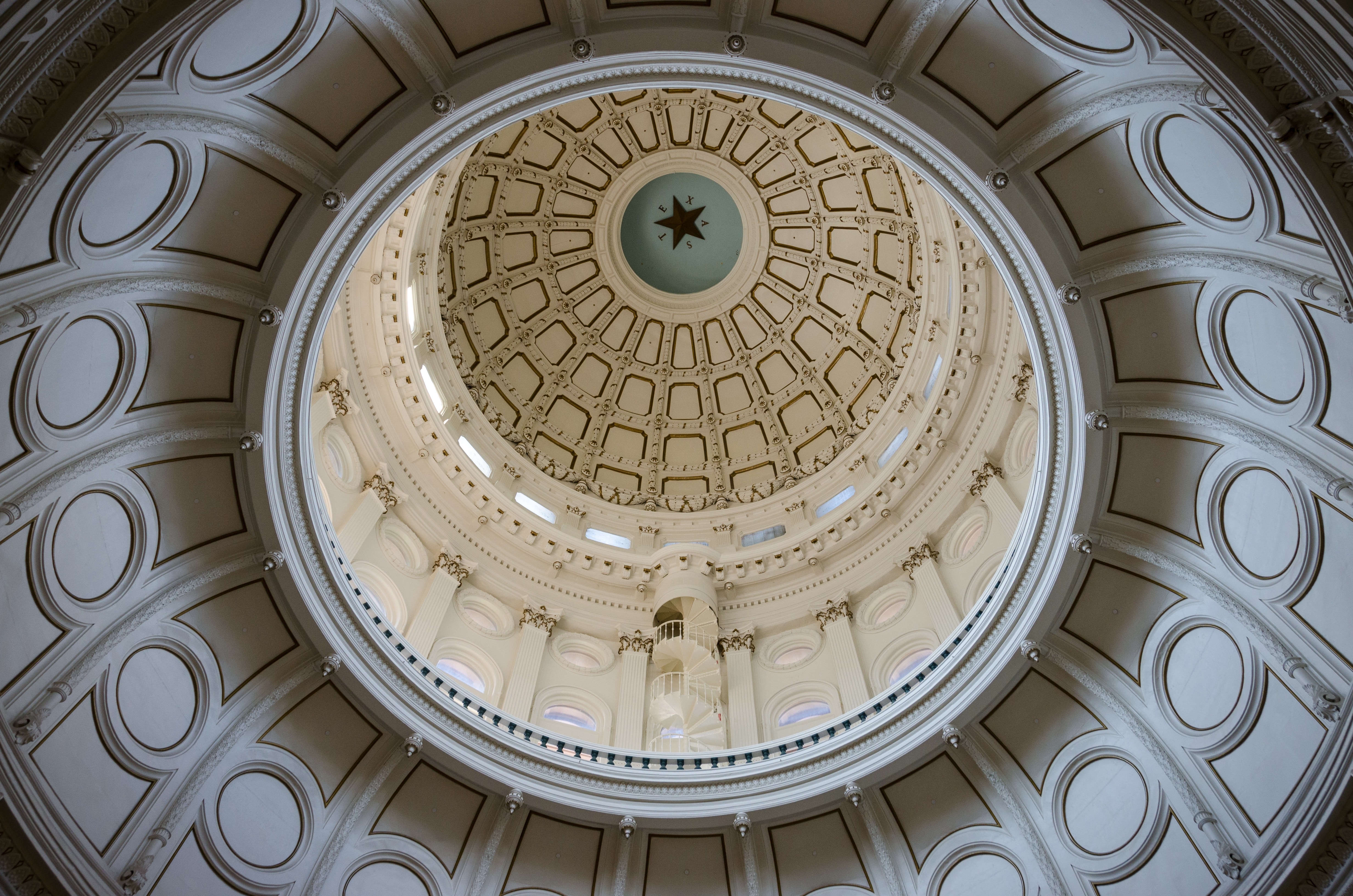 Texas Capitol, Austin, United States. Photo By David Hertle On Unsplash.
