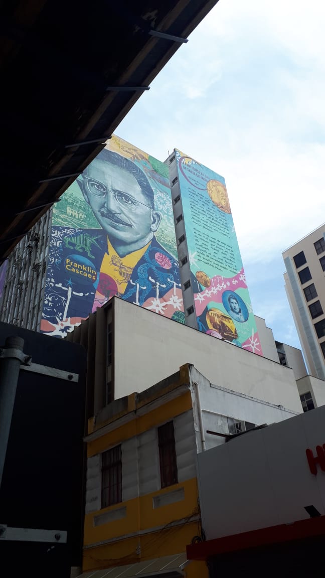 Painel no centro de Florianópolis homenageando Franklin Cascaes