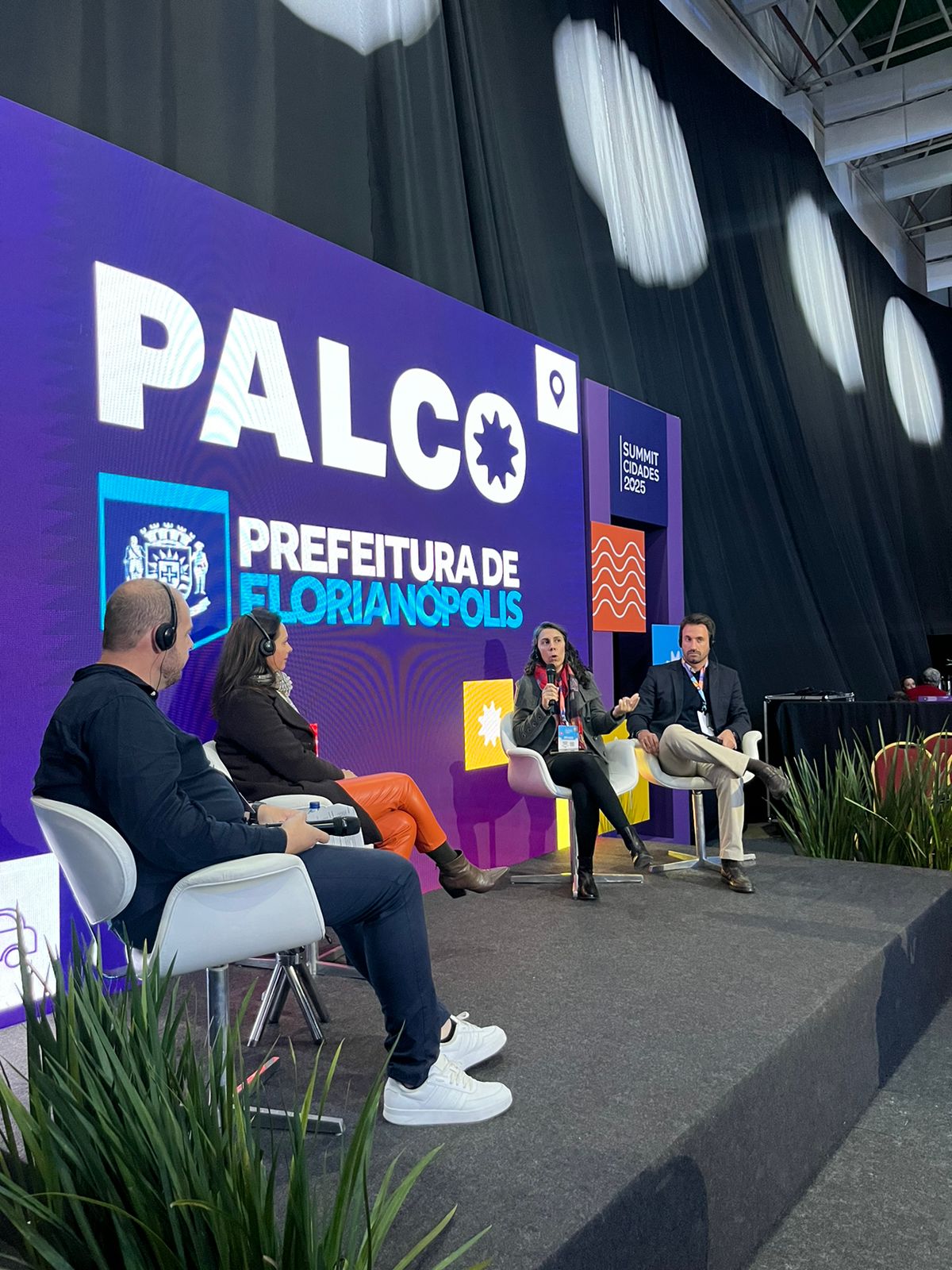  Inovação Aberta Com CPSI E Living Lab Reúne O Grupo VIA Estação Conhecimento E A Prefeitura No Summit Cidades 2025